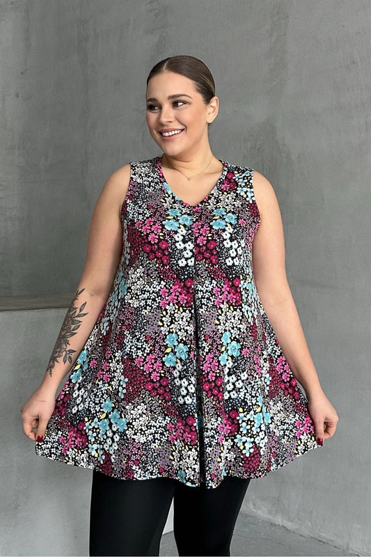 Büyük Beden V Yaka Sıfır Kol Çiçek Desenli Bluz 302261