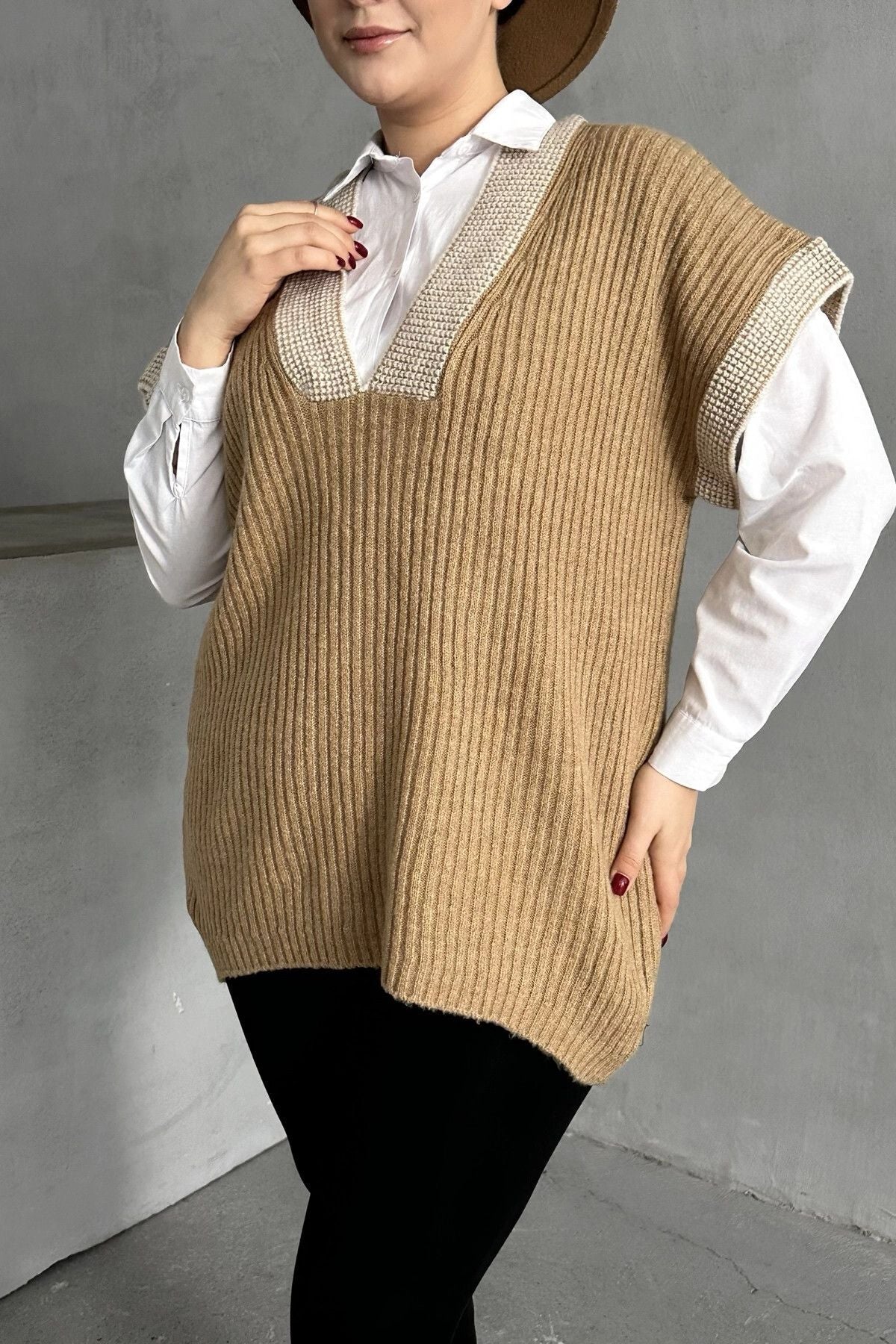 Büyük Beden V Yaka Kısa Kollu Triko Süveter 302135