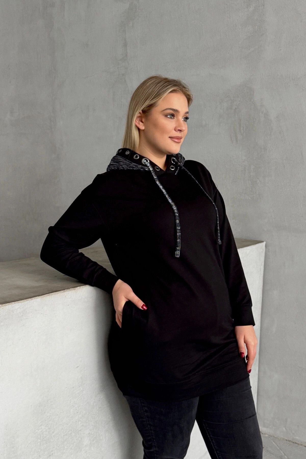 Büyük Beden Uzun Kollu Kapüşonu Desenli Cepli Sweatshirt 106-92