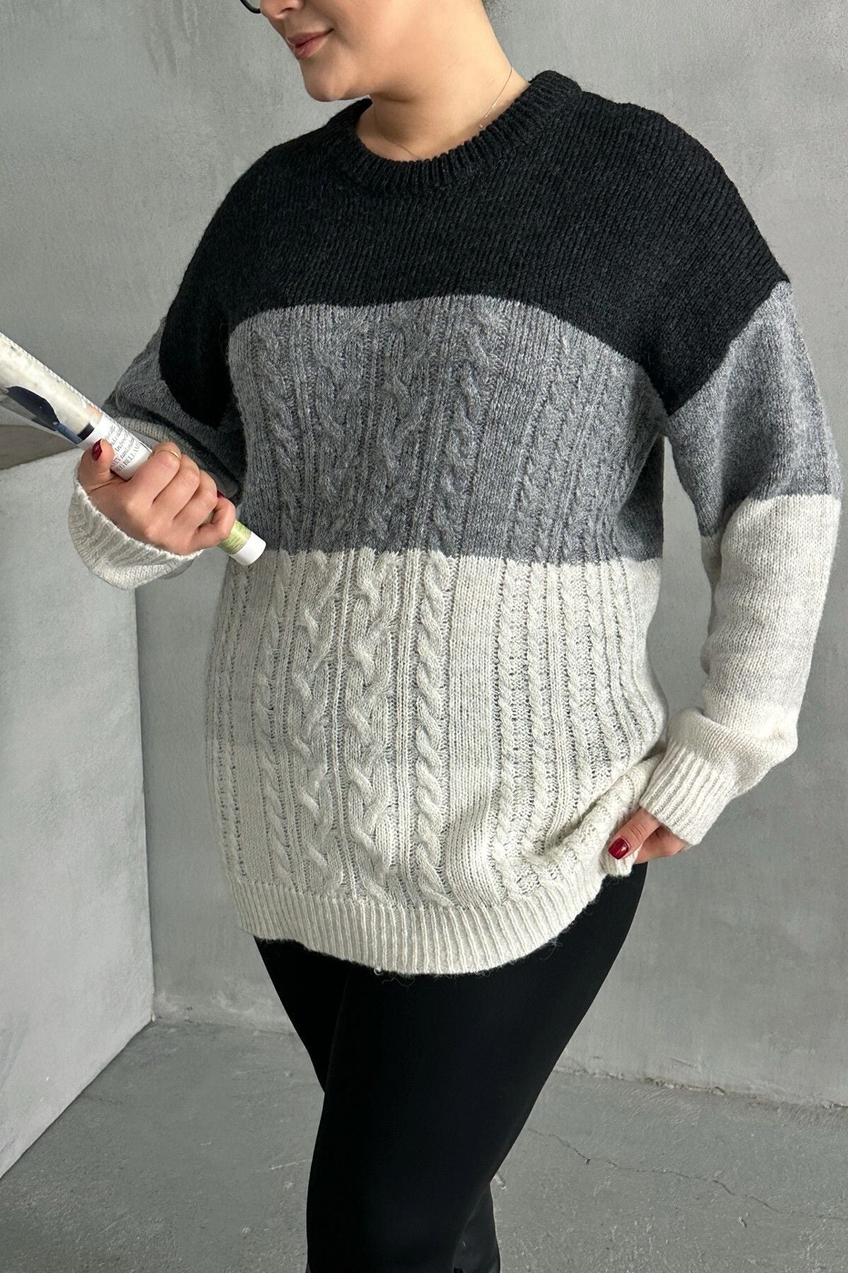 Büyük Beden Uzun Kollu Bisiklet Yaka Renk Bloklu Triko Kazak DG-04