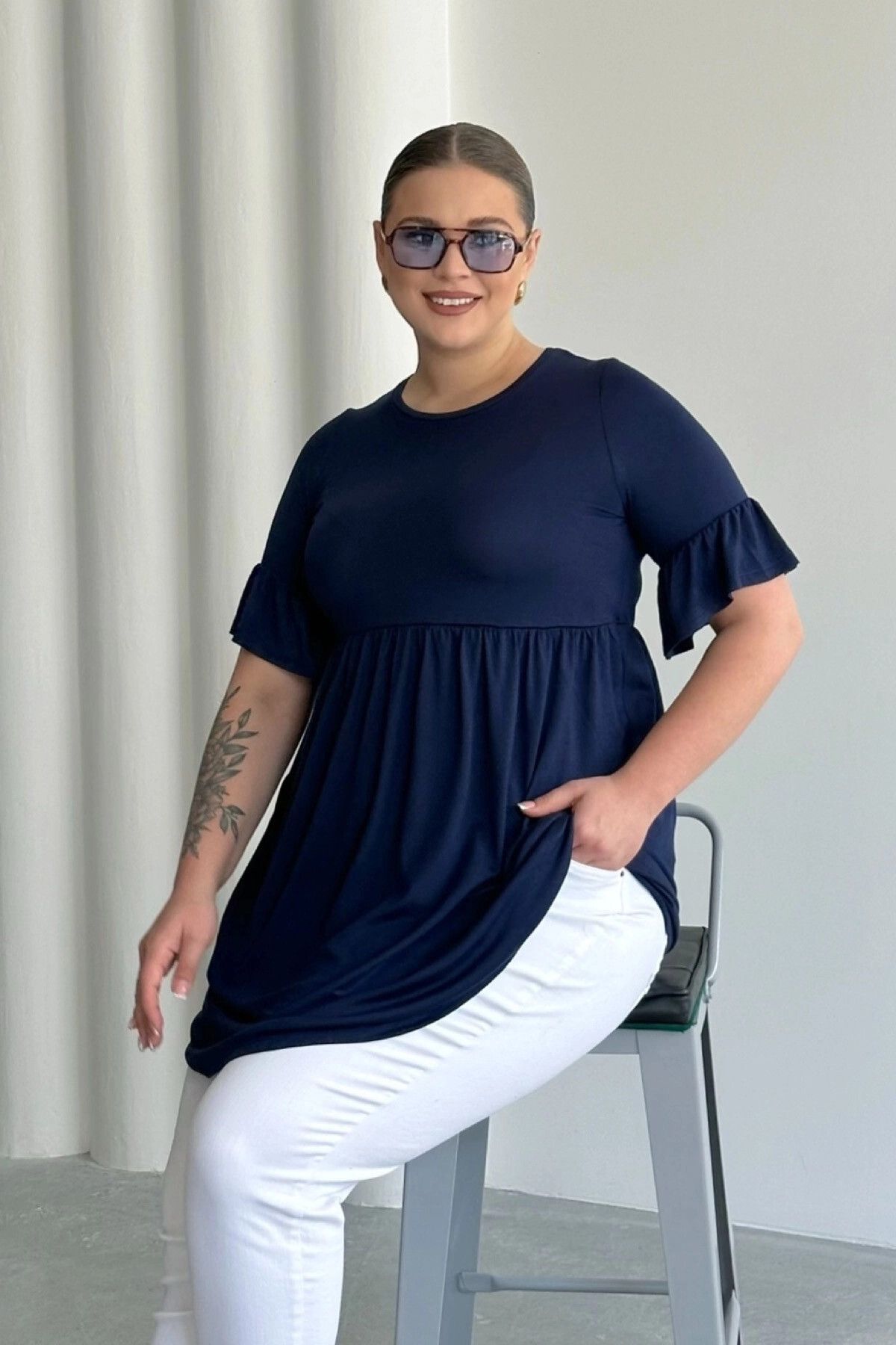 Büyük Beden Kol Detaylı Beli Lastikli Pileli Tunik T-shirt T42