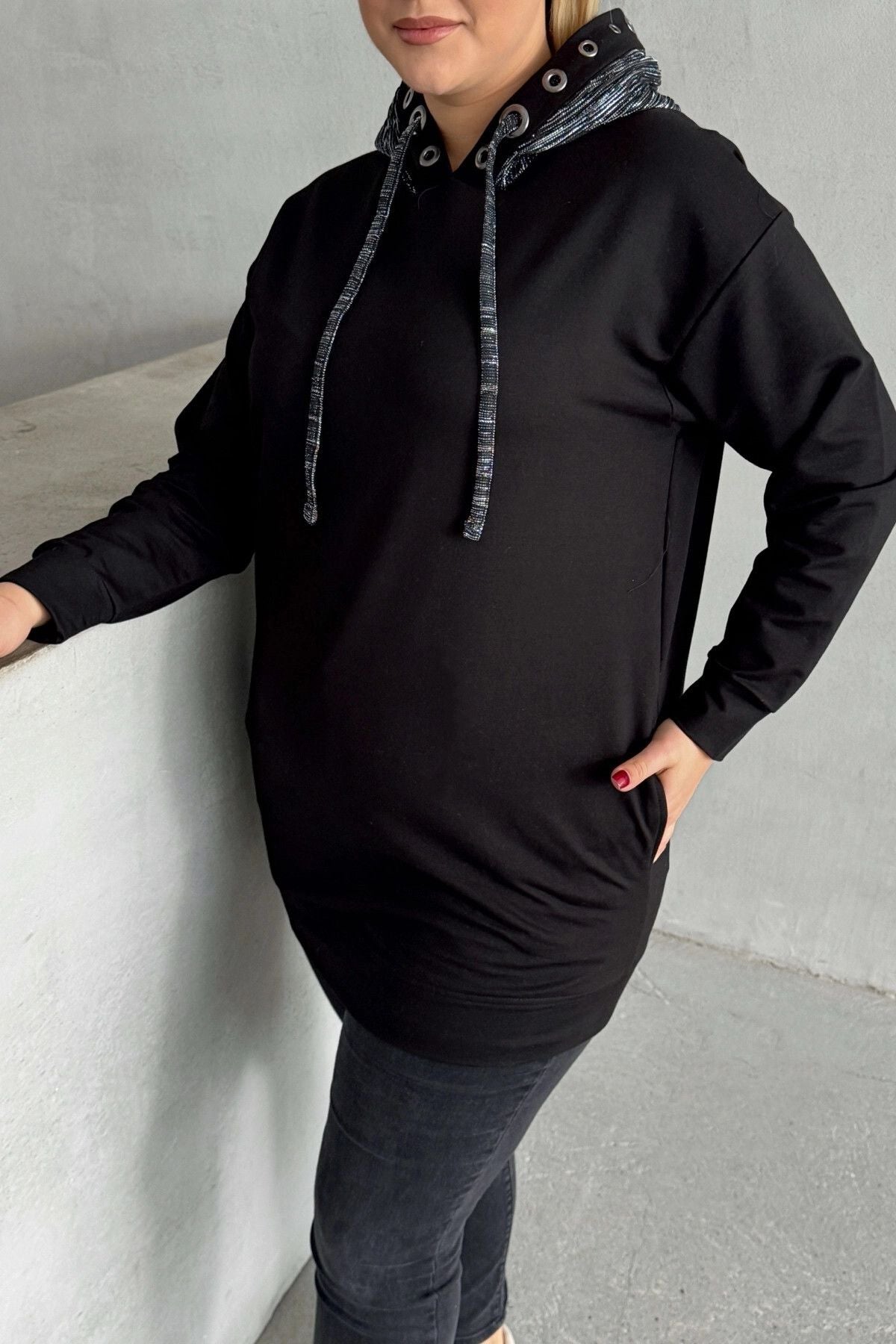 Büyük Beden Uzun Kollu Kapüşonu Desenli Cepli Sweatshirt 106-92