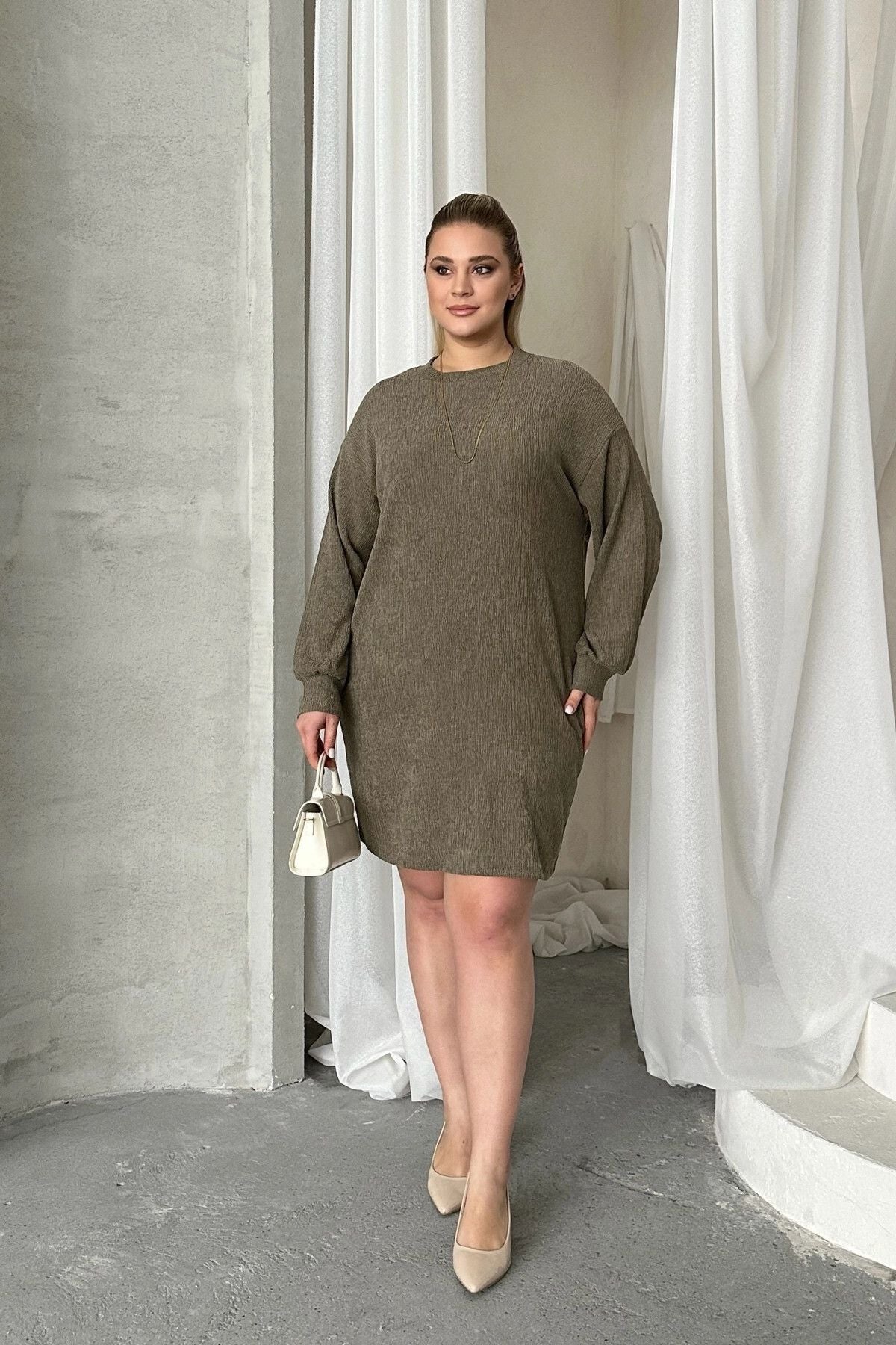 Büyük Beden Uzun Kollu Bisiklet Yaka Düz Kesim Elbise 100-190