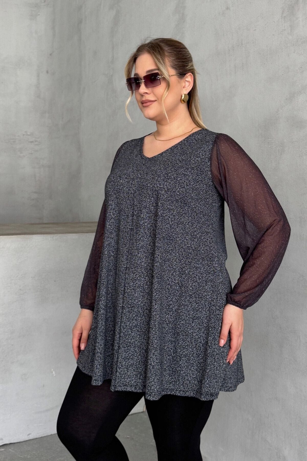 Büyük Beden Uzun Tül Kol V Yaka Bilekleri Lastikli Simli Bluz 78-132