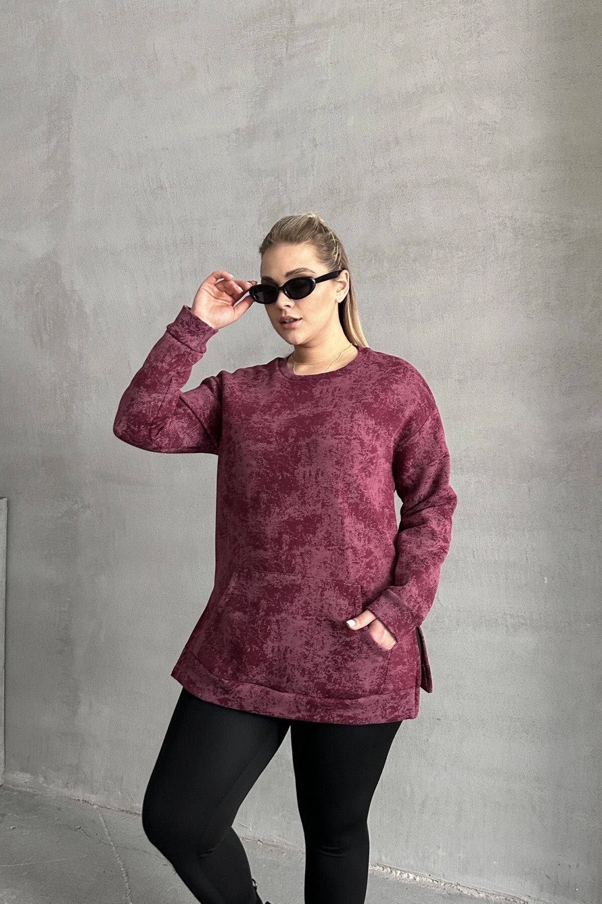 Büyük Beden Uzun Kollu Bisiklet Yaka Önü Cepli Desenli Sweatshirt 106-78