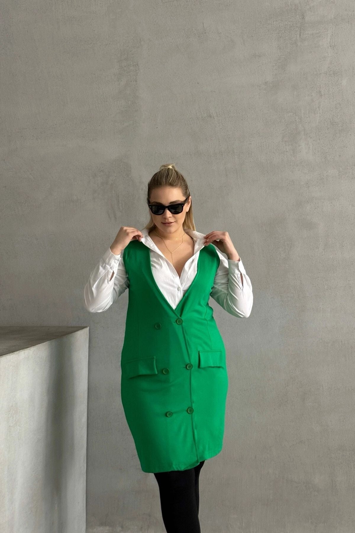 Büyük Beden Sıfır Kol Önü Düğmeli Cep Görünümlü Hırka 300860