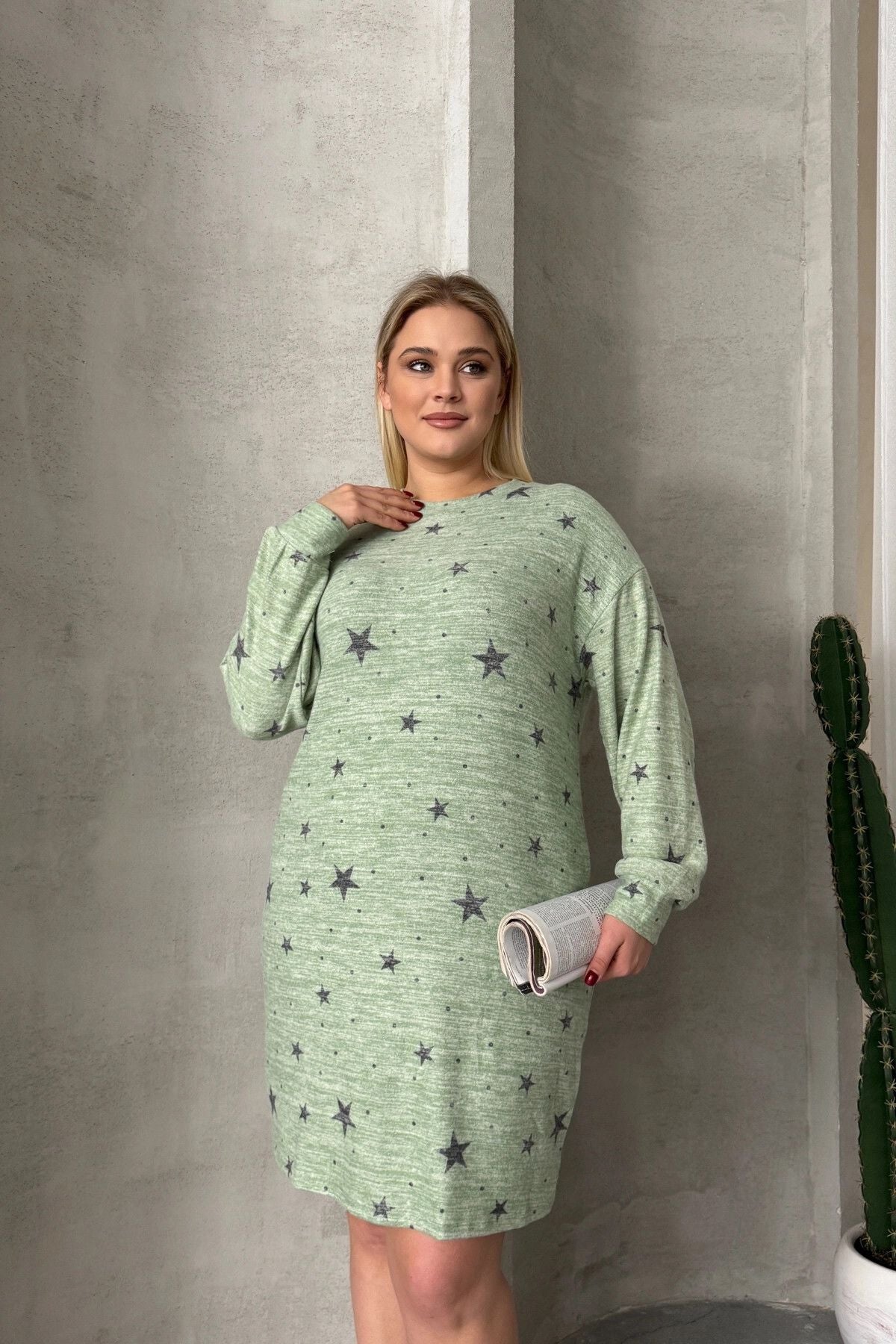 Büyük Beden Uzun Kollu Bisiklet Yaka Yıldız Desenli Esnek Elbise 84-158