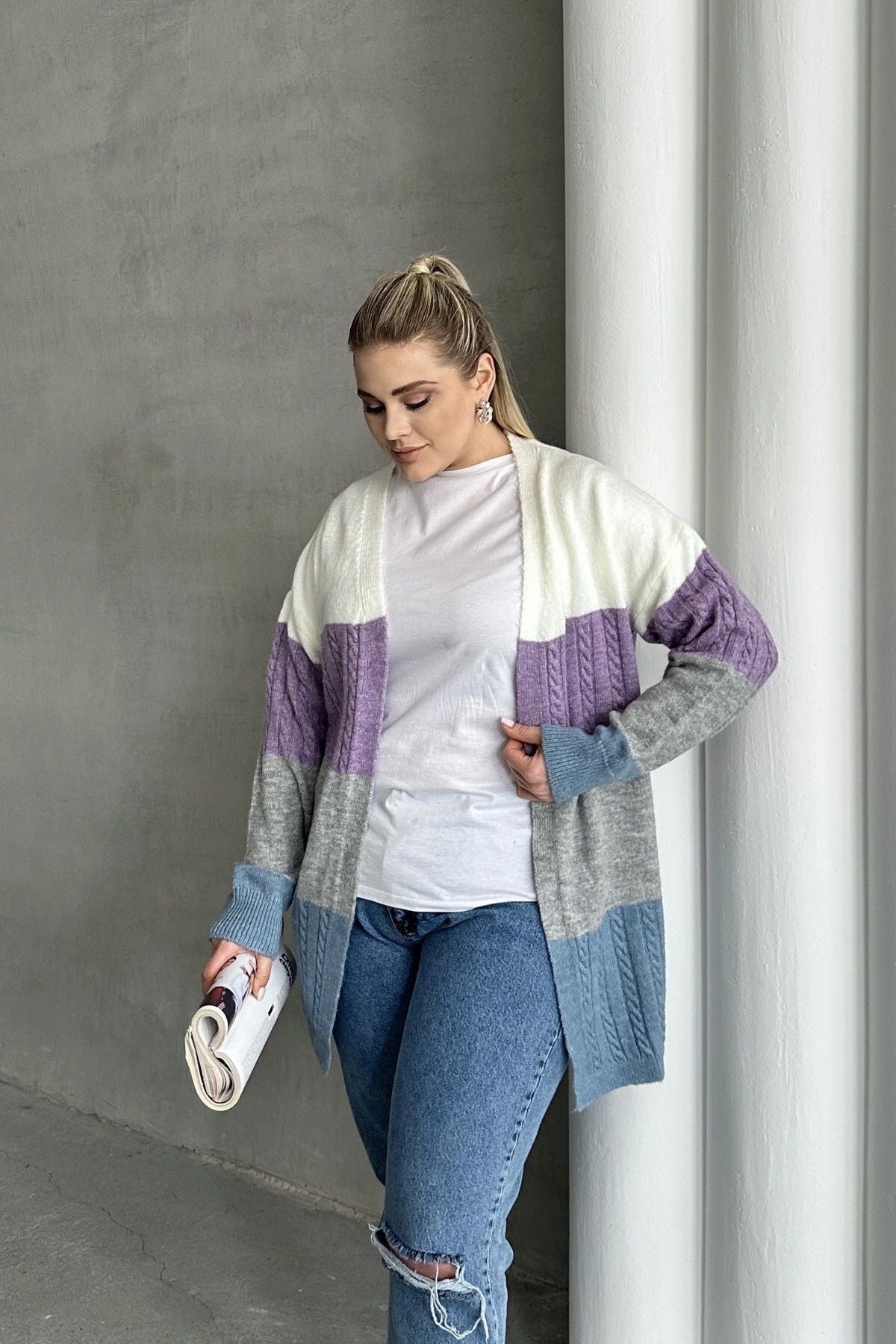 Büyük Beden Uzun Kollu Önü Kapamasız Renk Bloklu Triko Hırka 302148