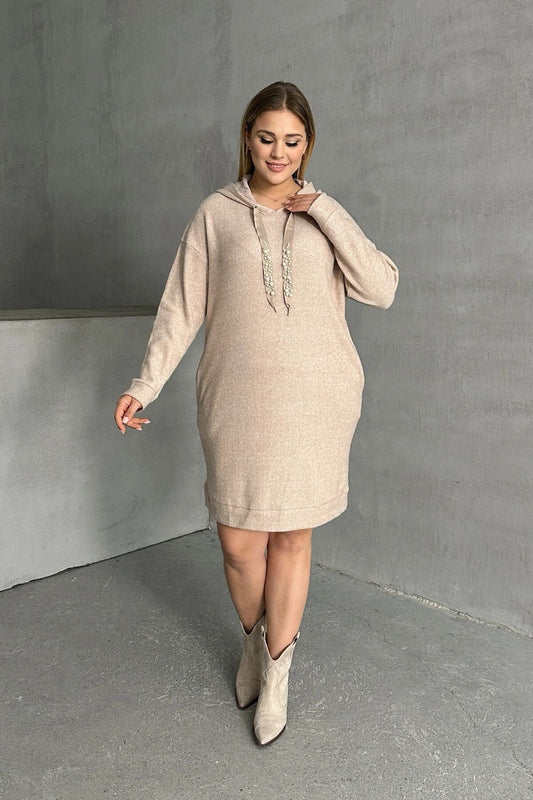 Büyük Beden Kapüşonlu Boncuk İşlemeli Cepli Sweat Elbise 301801