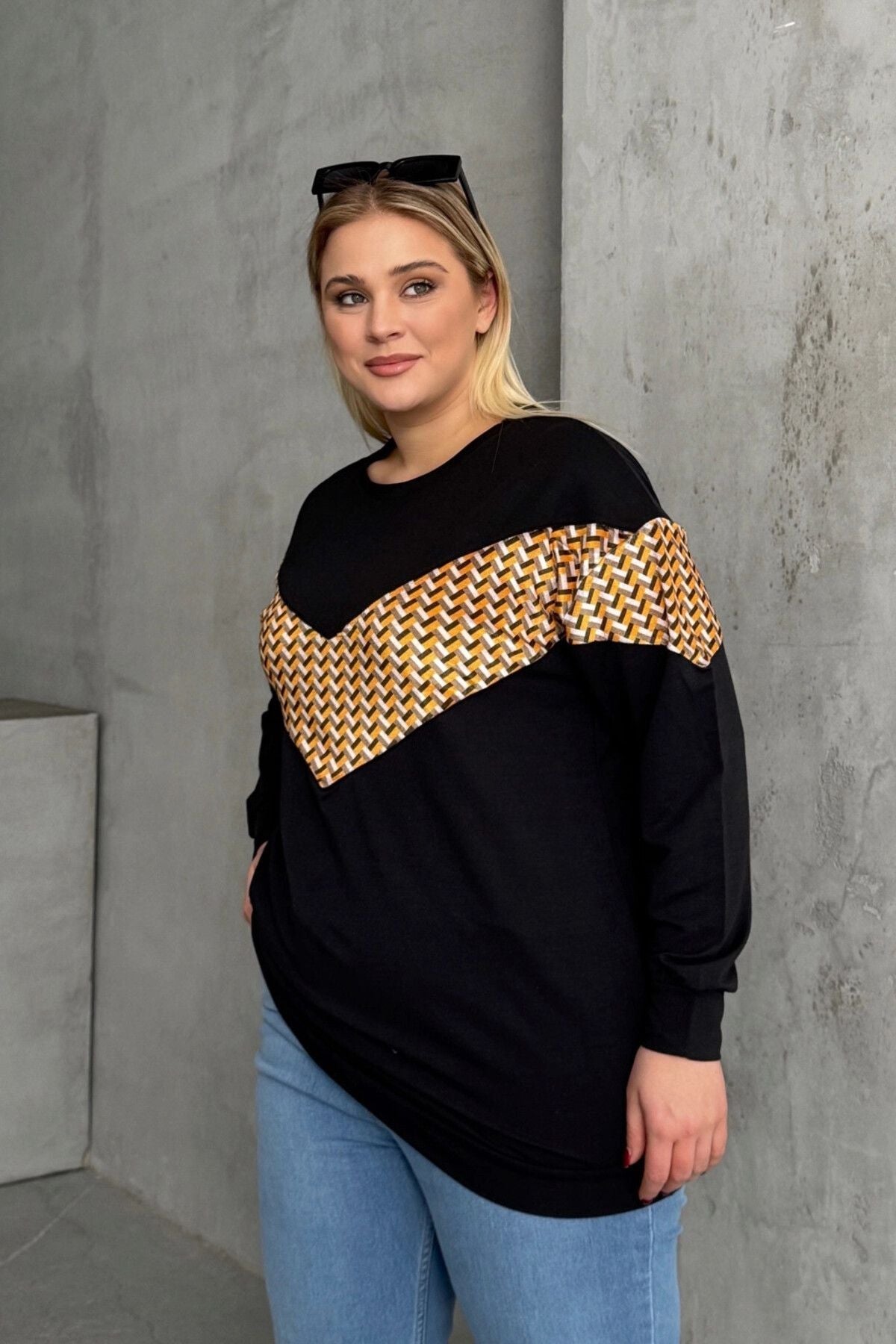 Büyük Beden Bisiklet Yaka Uzun Kollu Desenli Sweatshirt 300334