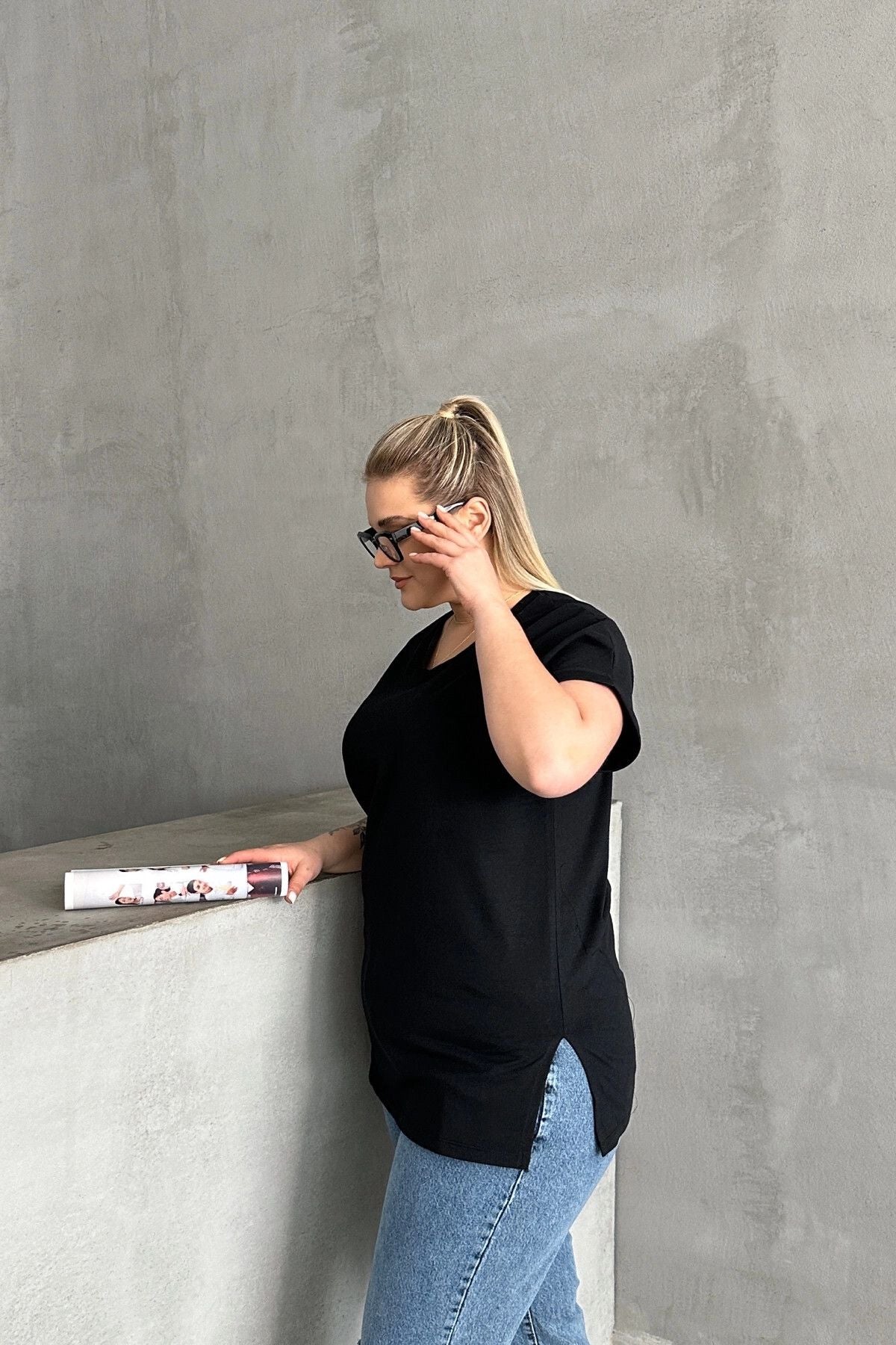 Büyük Beden Kısa Kollu V Yaka Yanları Yırtmaçlı Basic T-shirt RFT-02