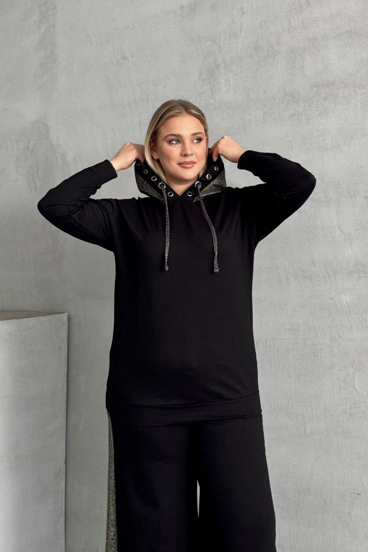 Büyük Beden Uzun Kollu Kapüşonu Desenli Beli Lastikli Sweatshirt 106-73