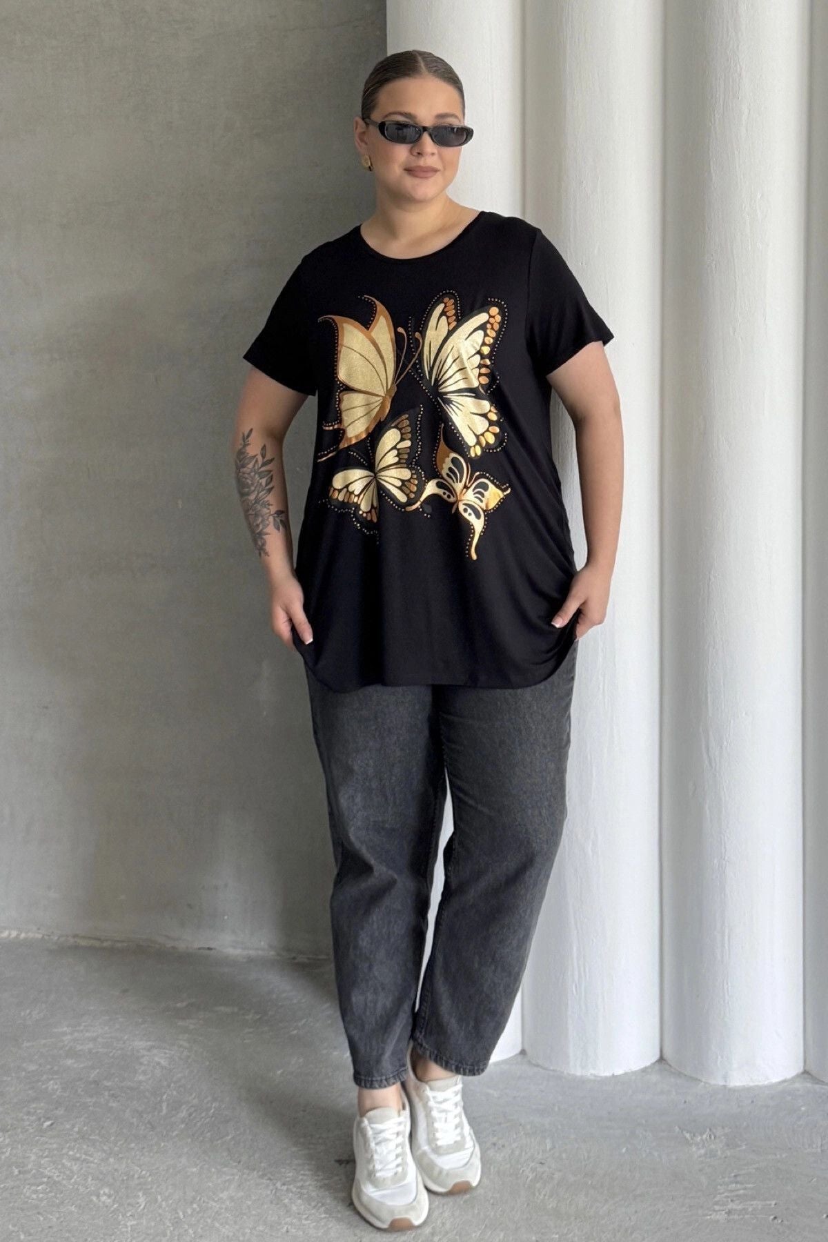 Büyük Beden Kelebek Baskılı Parlak Simli T-shirt 302275