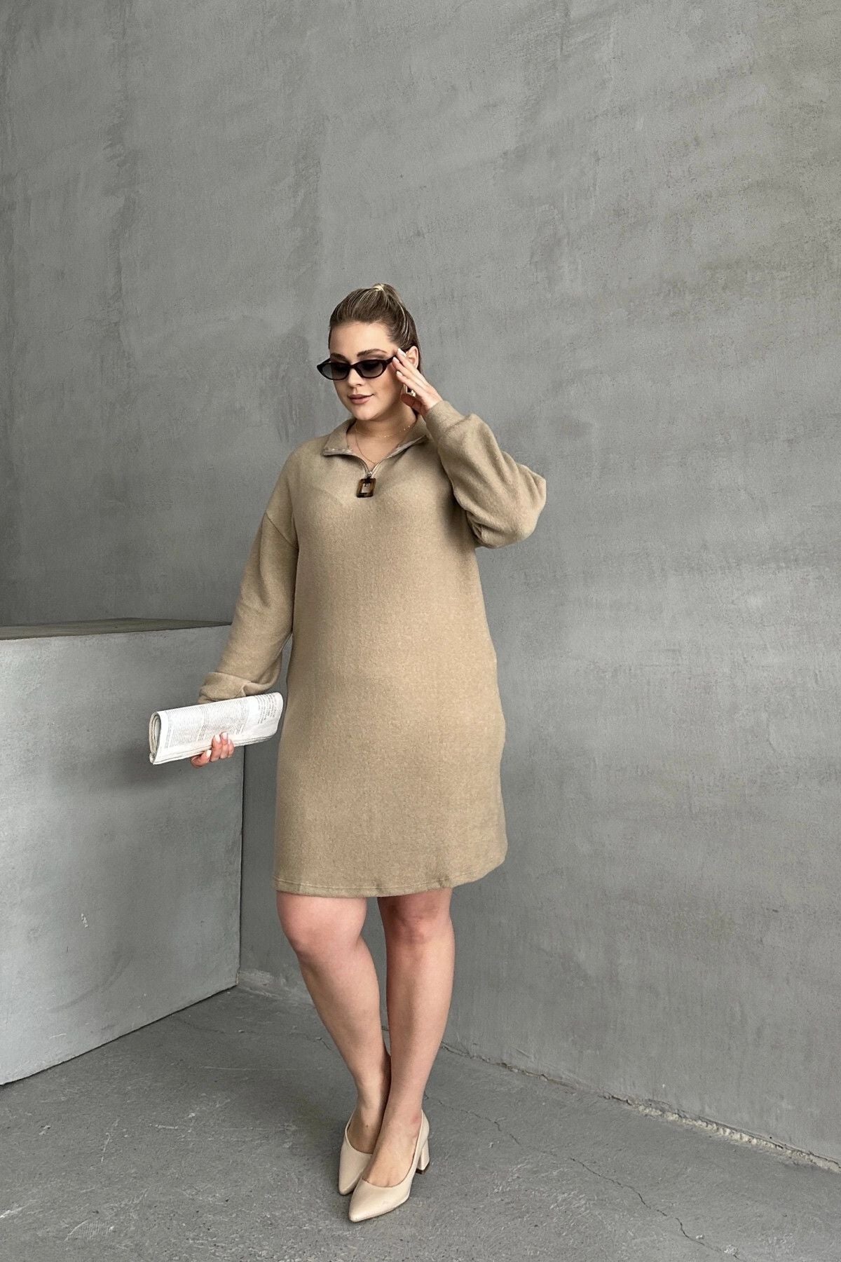 Büyük Beden Uzun Kollu Yumuşak Dokulu Yakası Fermuarlı Triko Elbise 106-37