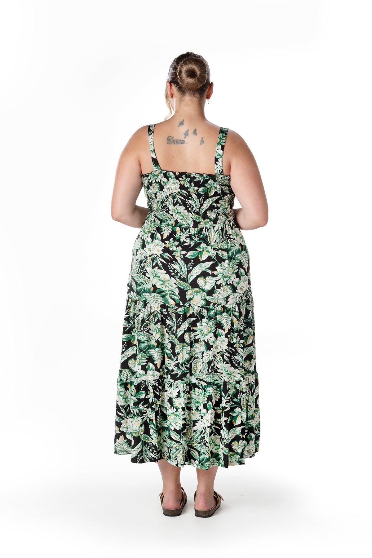 Büyük Beden Çiçek Desenli Kalın Askılı Beli Lastikli Elbise T-82