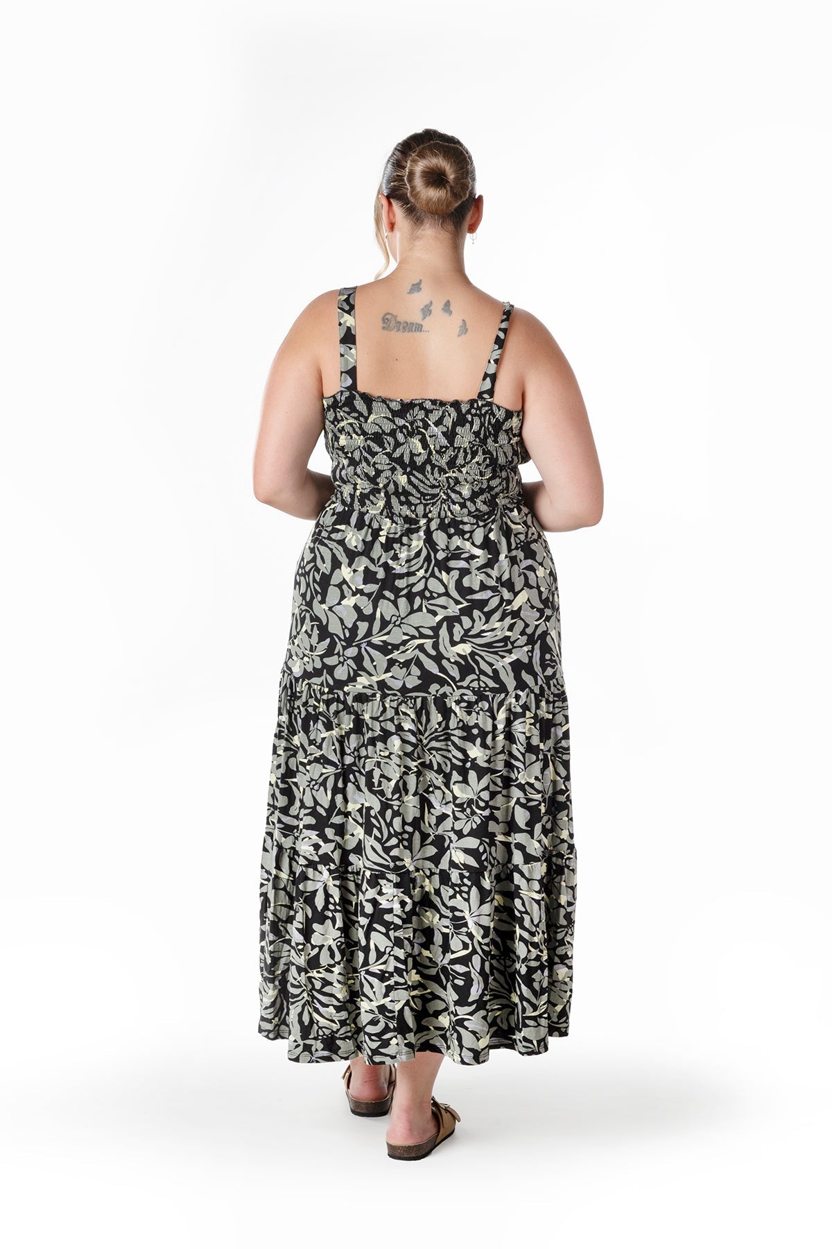 Büyük Beden Çiçek Desenli Kalın Askılı Beli Lastikli Elbise T-81