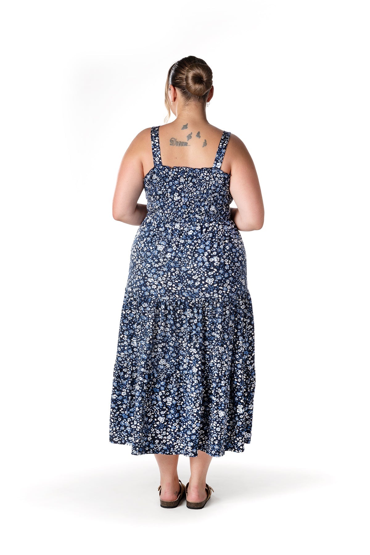 Büyük Beden Çiçek Desenli Kalın Askılı Beli Lastikli Elbise T-84